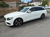 Mercedes-Benz E 220 d 4MATIC Avantgarde T Autom. Distronic AHK