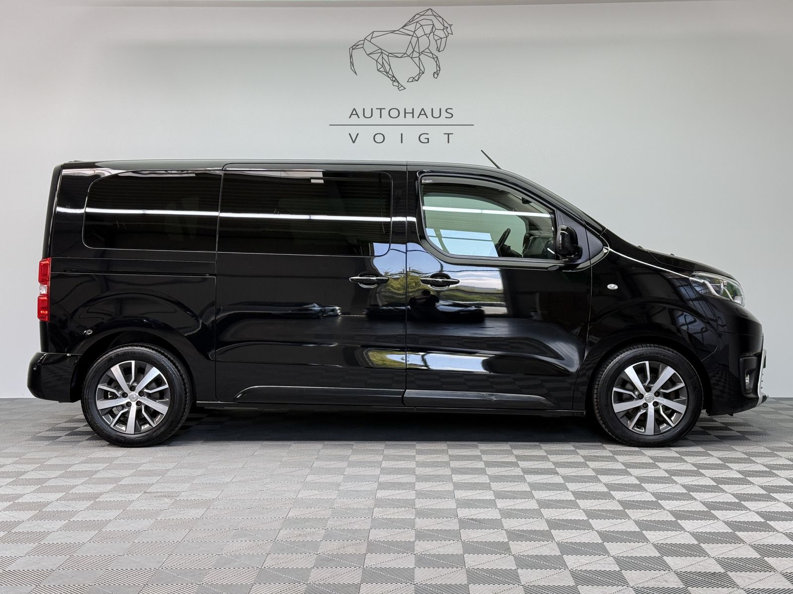 Toyota Proace Verso L1 Executive HiFi 7-Sitzer AHK HUD foto 4