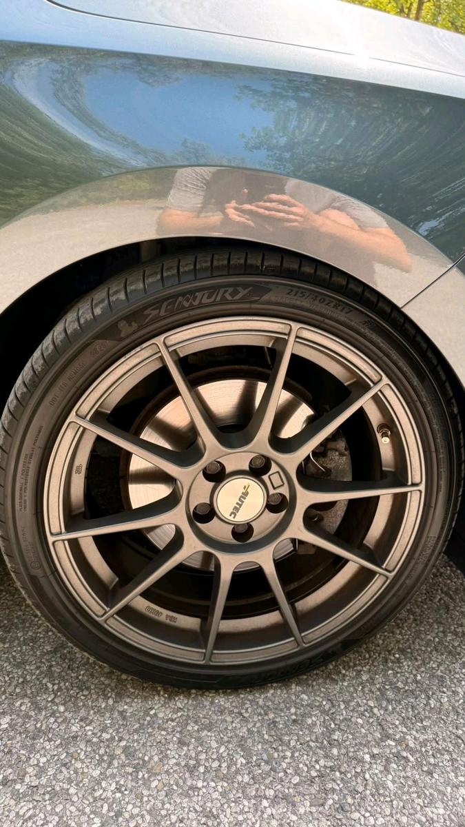 Skoda Rapid 2015 — двигун 90 HP (66kW)