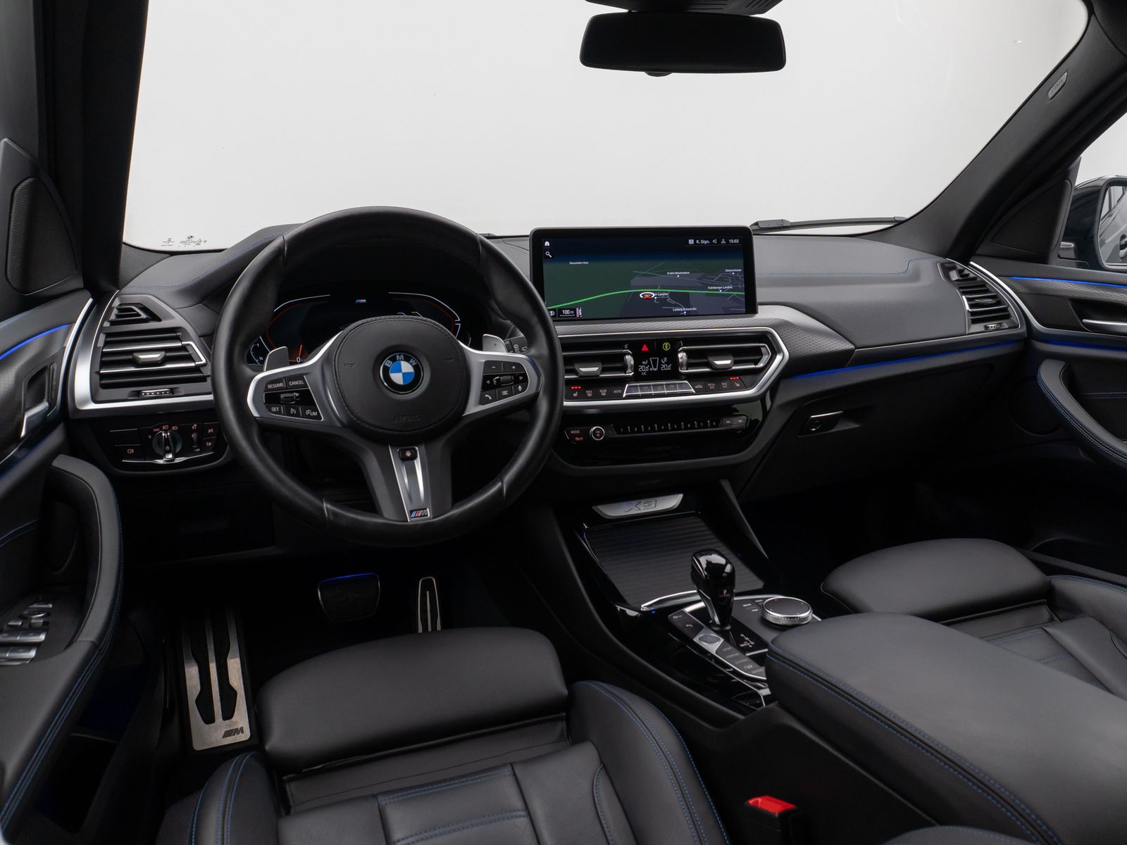 Fahrzeugabbildung BMW X3 xD30d M Sport Kamera Laser DAB HiFi AHK 20"