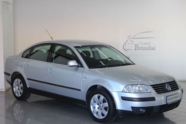 Volkswagen VOLKSWAGEN - Passat - 1.9 TDI/105CV Comfortline