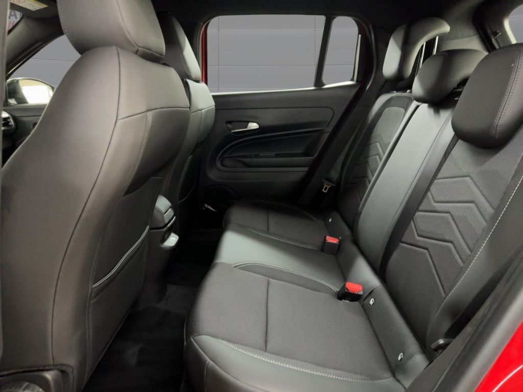 Fahrzeugabbildung Jeep Avenger e-Hybrid Altitude ALLWETTER NAVI WINTER
