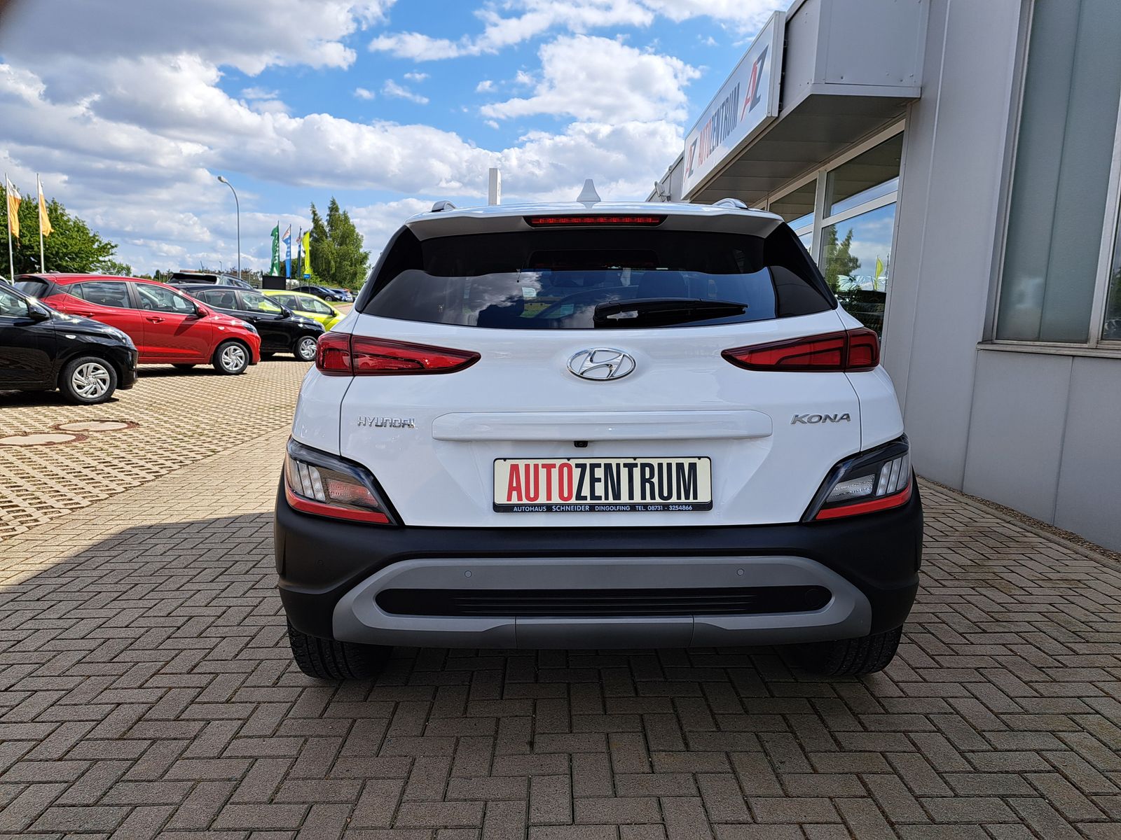 Fahrzeugabbildung Hyundai Kona Intro LED NAVI KAMERA KRELL WINTERPAKET