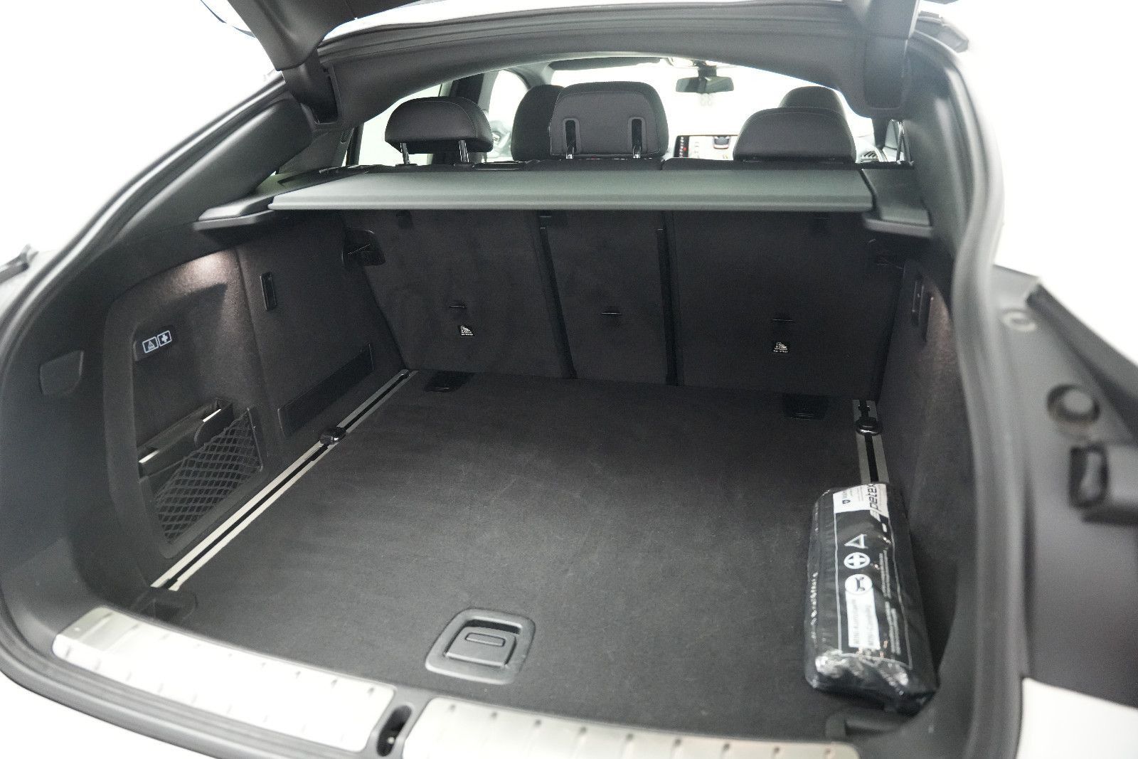 Fahrzeugabbildung BMW X4 M40 /HUD/LED/AHK/Leder/HUD/Ambiente/360°Cam/