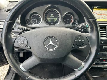 Mercedes E 350 - 11