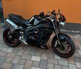 Triumph Speed Triple 1050  | Reifen + Kupplung neu | - Angebote