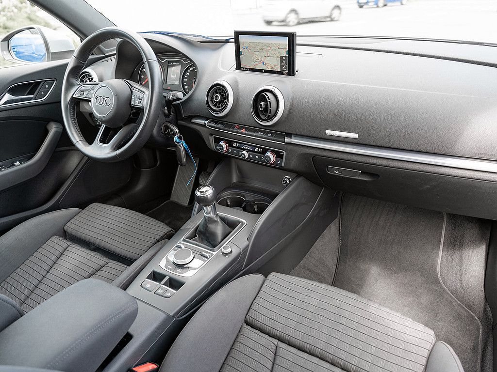 Fahrzeugabbildung Audi A3 Cabriolet sport 35 TFSI NAVI GRA PDC XENON