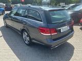 Mercedes-Benz E 220 T-Modell E 220 CDI BlueEfficiency - Mercedes-Benz E 220: Cdi T