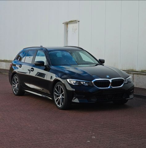 BMW Pano LED Kamera PDC HUD Live Cockpit ACC AHK