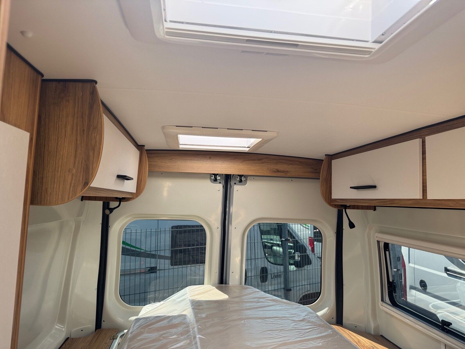 Fahrzeugabbildung Karmann Dexter DE 600 Concept Paket