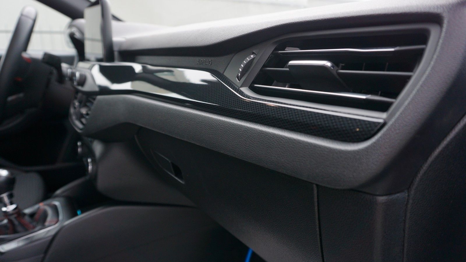 Fahrzeugabbildung Ford Focus Lim. ST-Line, Navi, LED, B&O Sound+WR