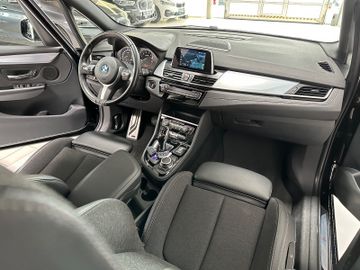 Fahrzeugabbildung BMW 218i Gran Tourer M Sport HiFi DAB Alarm 7-Sitze