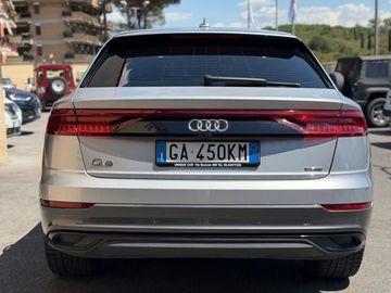 Audi Q8 - 5