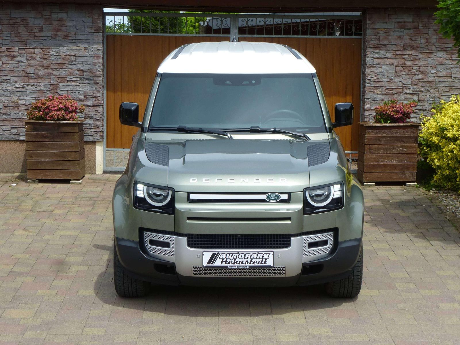 Land Rover Defender 110 Basis foto 2