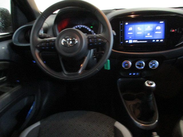 Fahrzeugabbildung Toyota Aygo X Team D