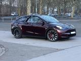 Tesla Model Y Performance 8-Fach Überturbine 21 Zoll - rote Tesla Model Y