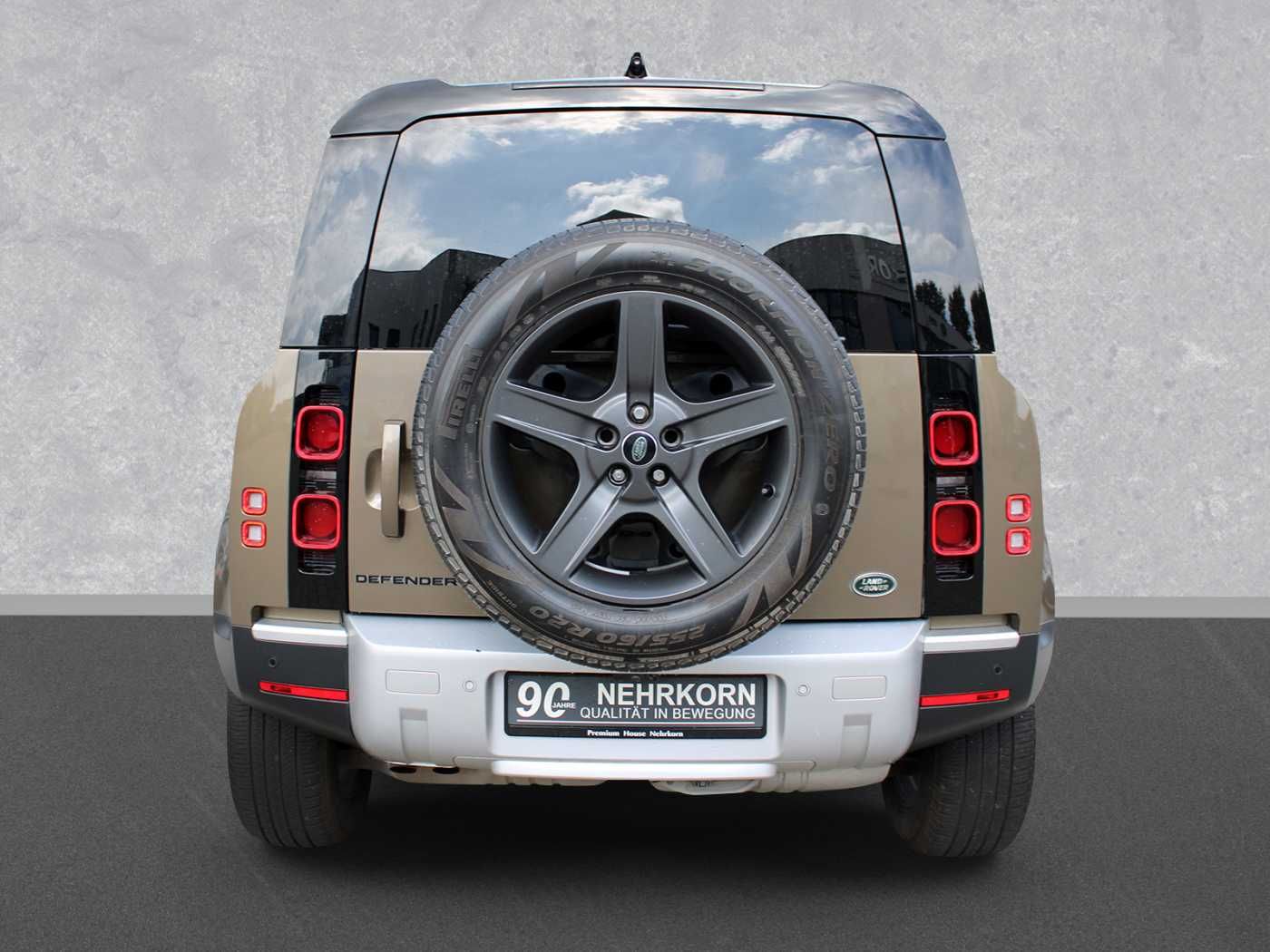 Fahrzeugabbildung Land Rover Defender 110 SE D250 AWD SE