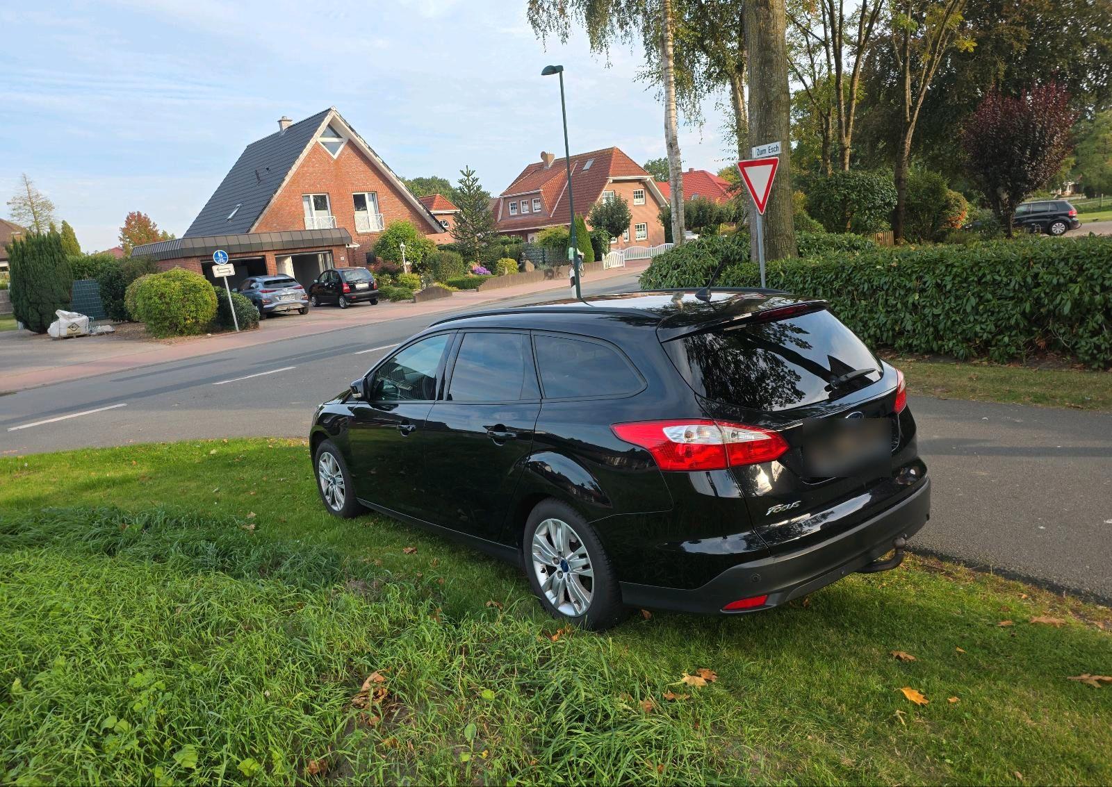 Ford Focus 2011 — photo 6