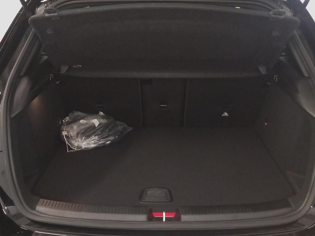Fahrzeugabbildung Mercedes-Benz A 250 e Kompaktlimousine AMG Line*NightPaket*LED