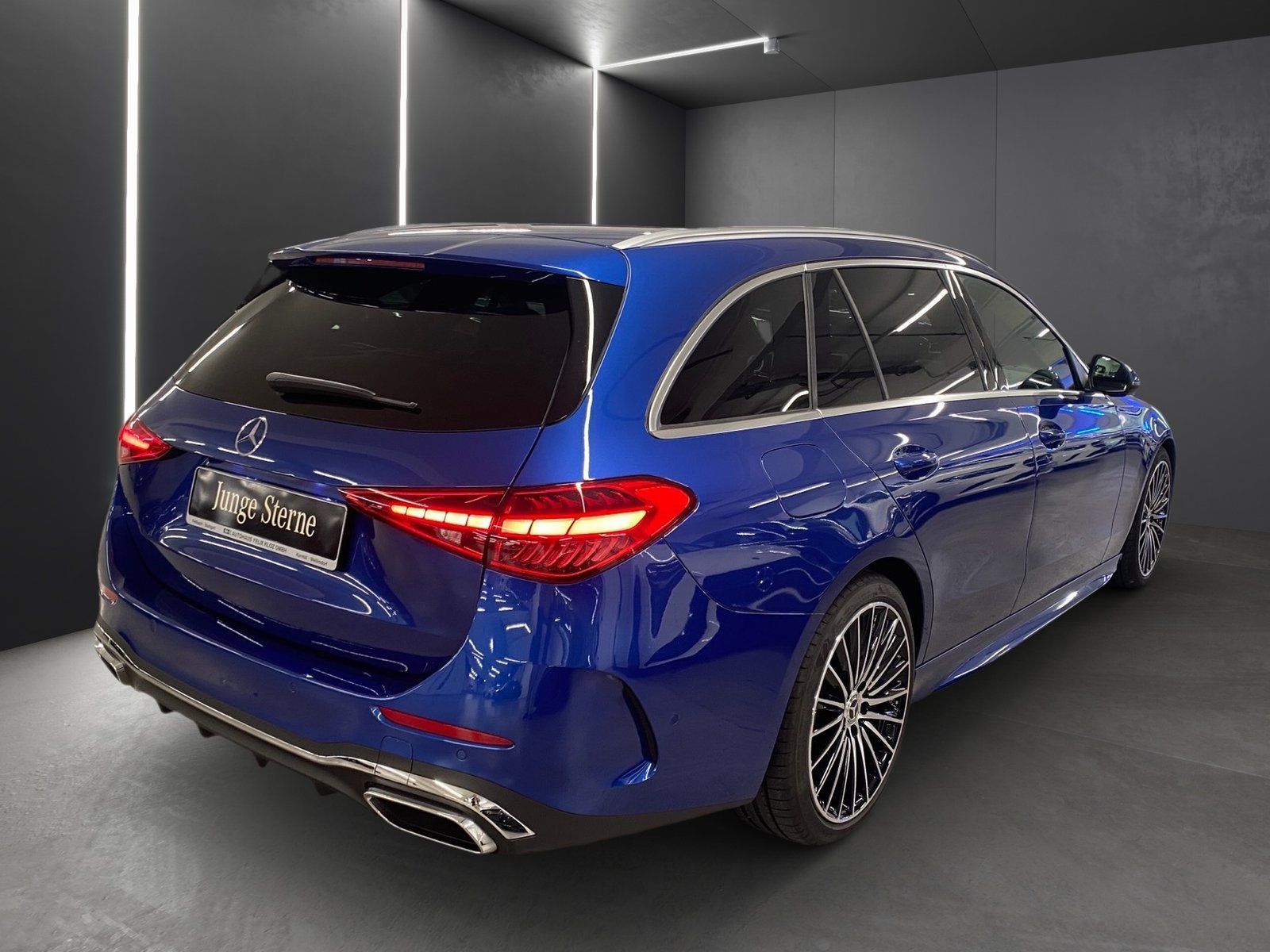 Fahrzeugabbildung Mercedes-Benz C 300 T d AMG*AHK*Pano*Distro*Totwink*SOUND*Memo