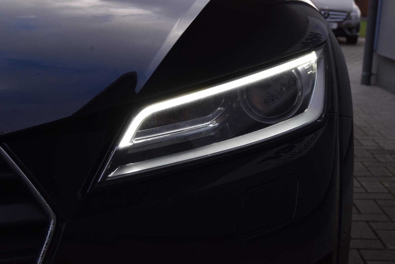 Audi TT Roadster !AUTOMATIK!Navi,Leder,Xenon,Parks,,,