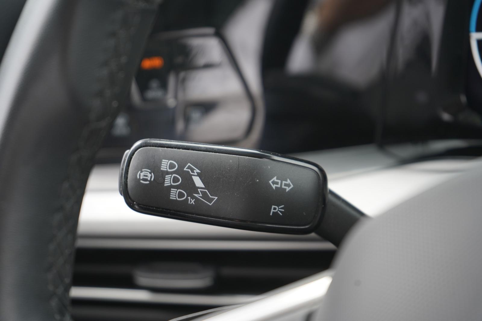 Volkswagen Golf VIII Variant Life eTSI DSG LED Navi ACC AHK, миниатюра 20