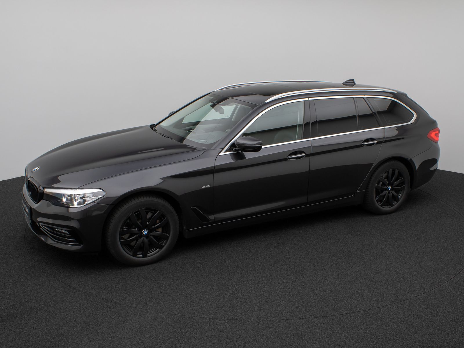 Fahrzeugabbildung BMW 530d xD SportLine Kamera Panorama HUD H/K Stndhz