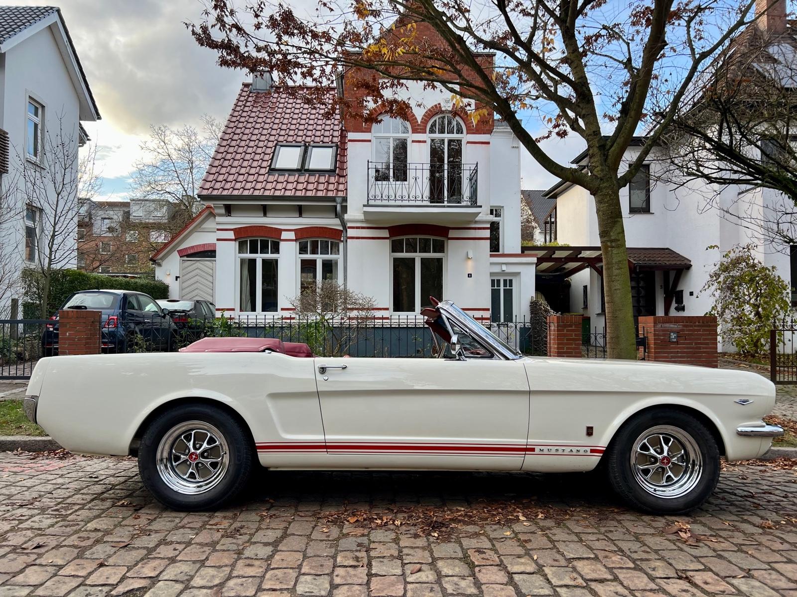 Ford Mustang GT Cabrio V8 Autom. Restauriert WGA 2+