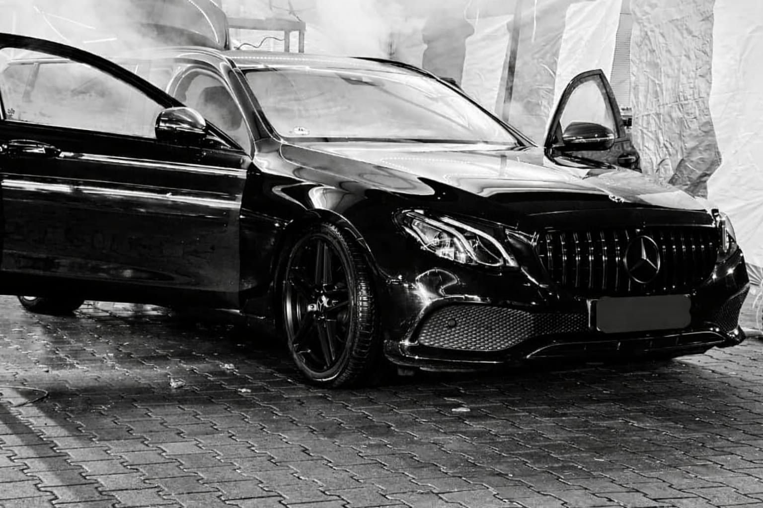 MERCEDES-BENZ E 220 d T Autom. -