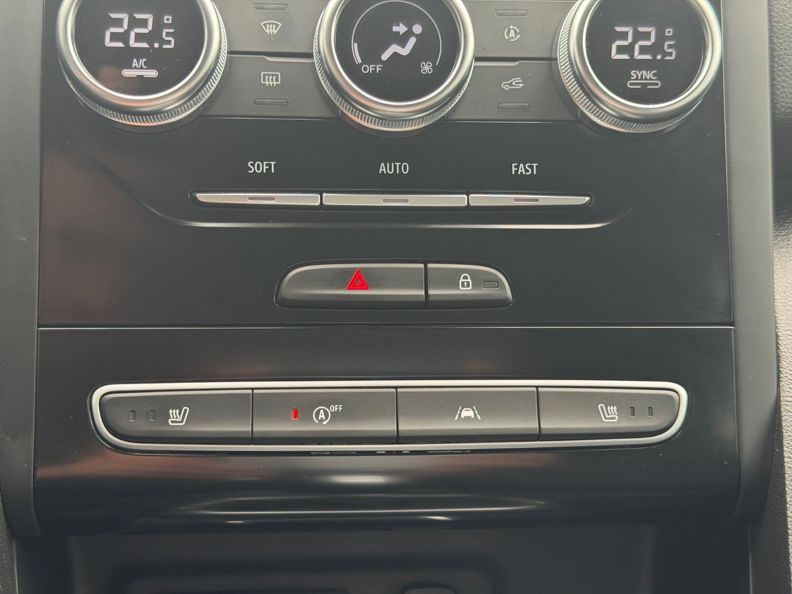 Renault Megane IV GT Automatik CarPlay Kamera AHK Spur