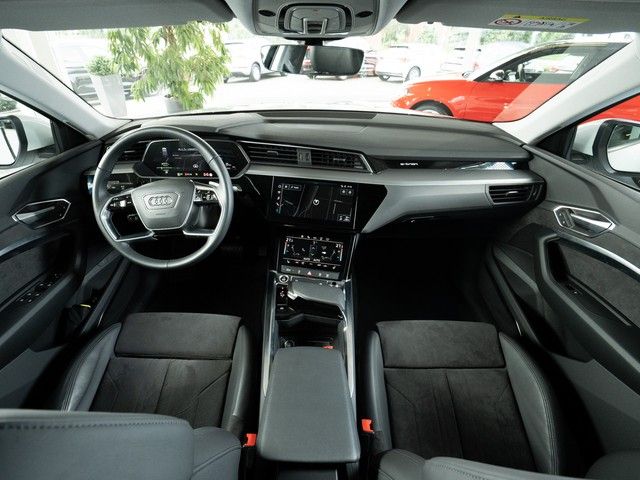 e-tron Sportback 50 quattro S line HUD Luft Pano