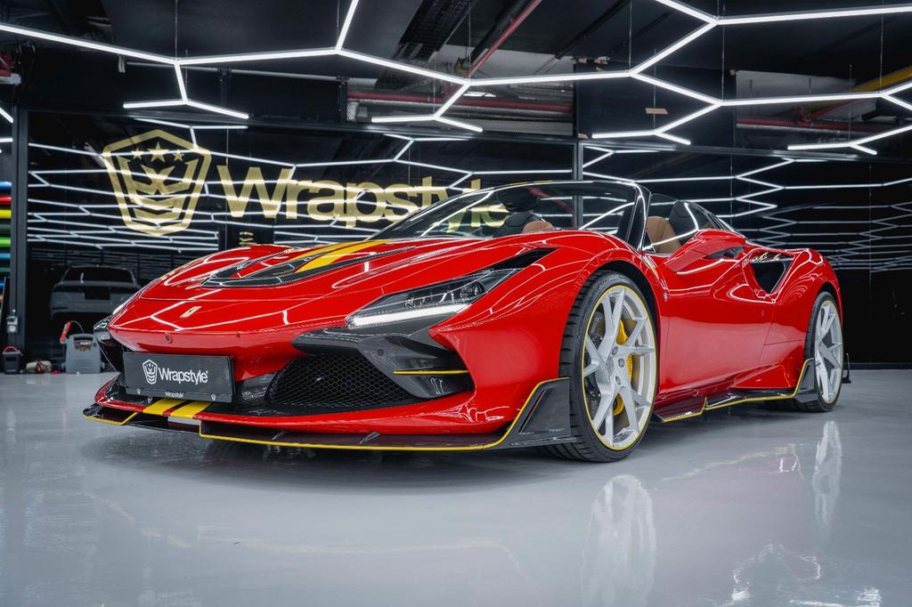Ferrari F8 Spider Mansory CARBON SOFTKIT