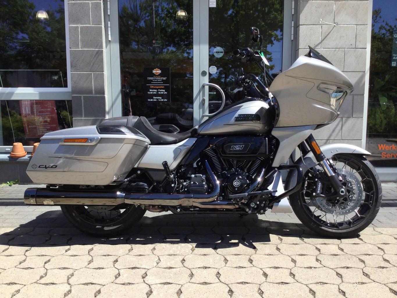 Harley-Davidson FLTRXSE CVO ROAD GLIDE Jekill & Hyde