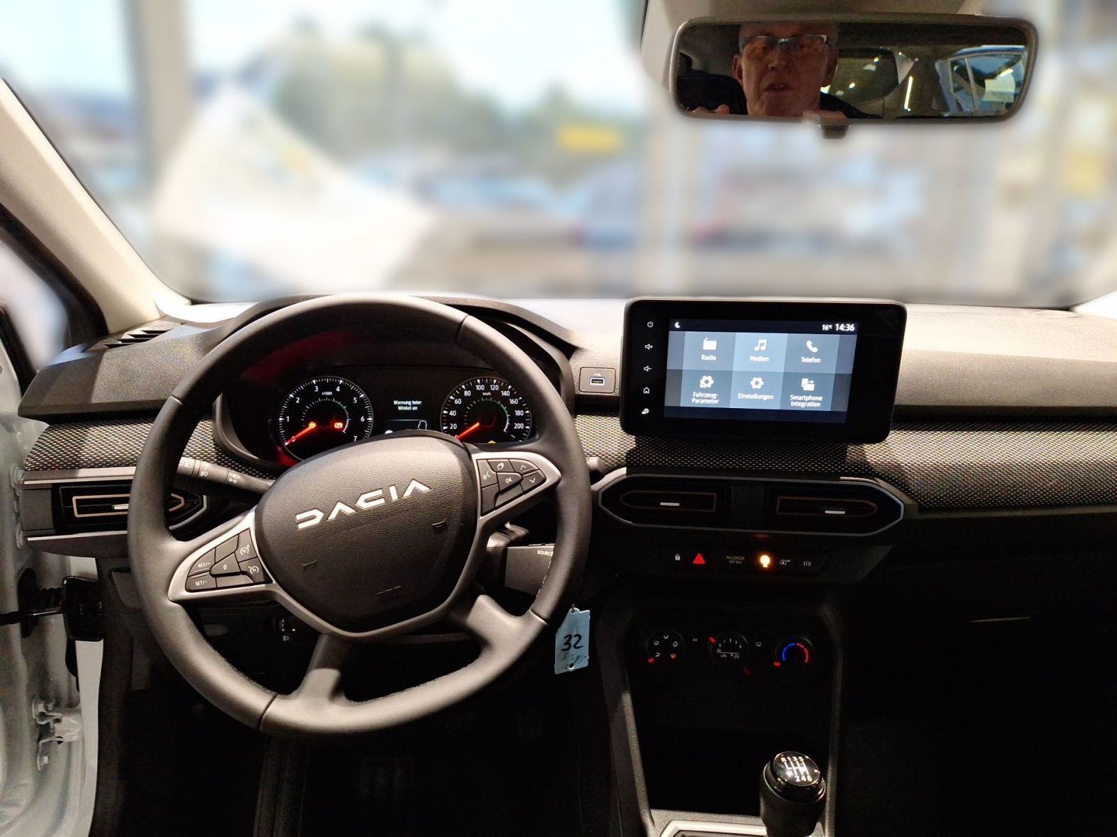 Fahrzeugabbildung Dacia Sandero III Stepway Expression TCE90 *KLIMA*LED*