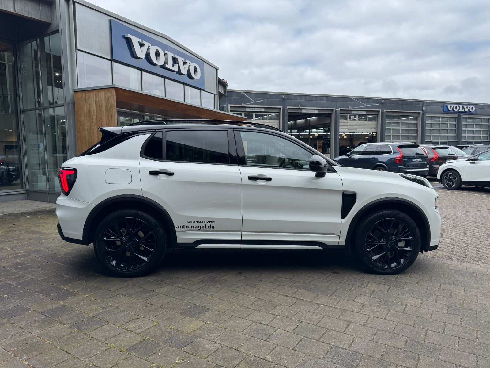 Lynk & Co 01