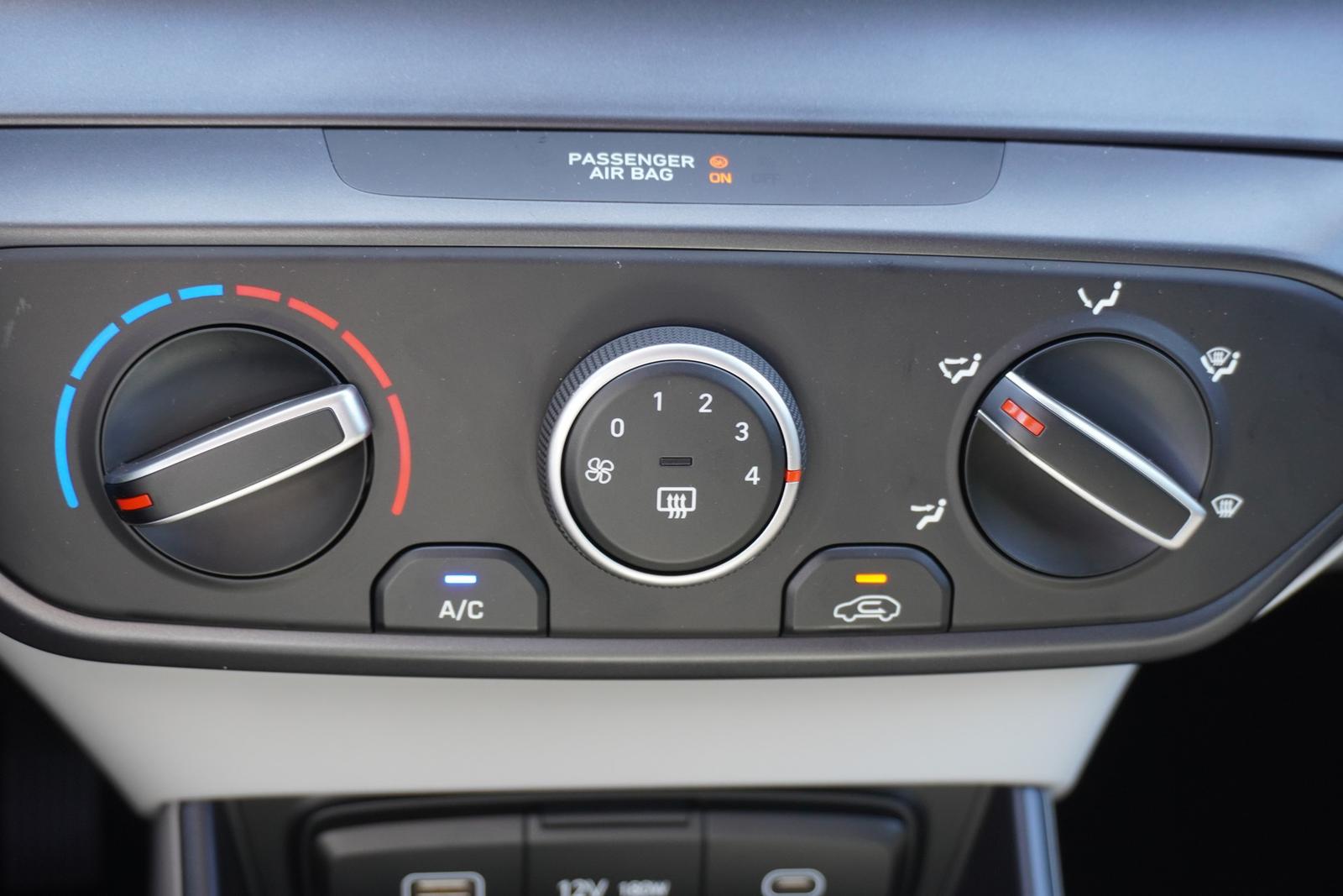 Hyundai i20 1.2 Navi Kamera Android Apple DAB Spurhalte