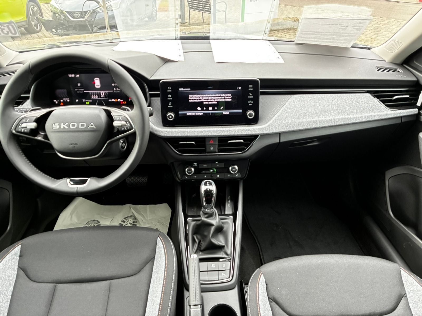 Fahrzeugabbildung SKODA Kamiq Selection 115PS DSG*RFK*PDC*LED*SmartLink