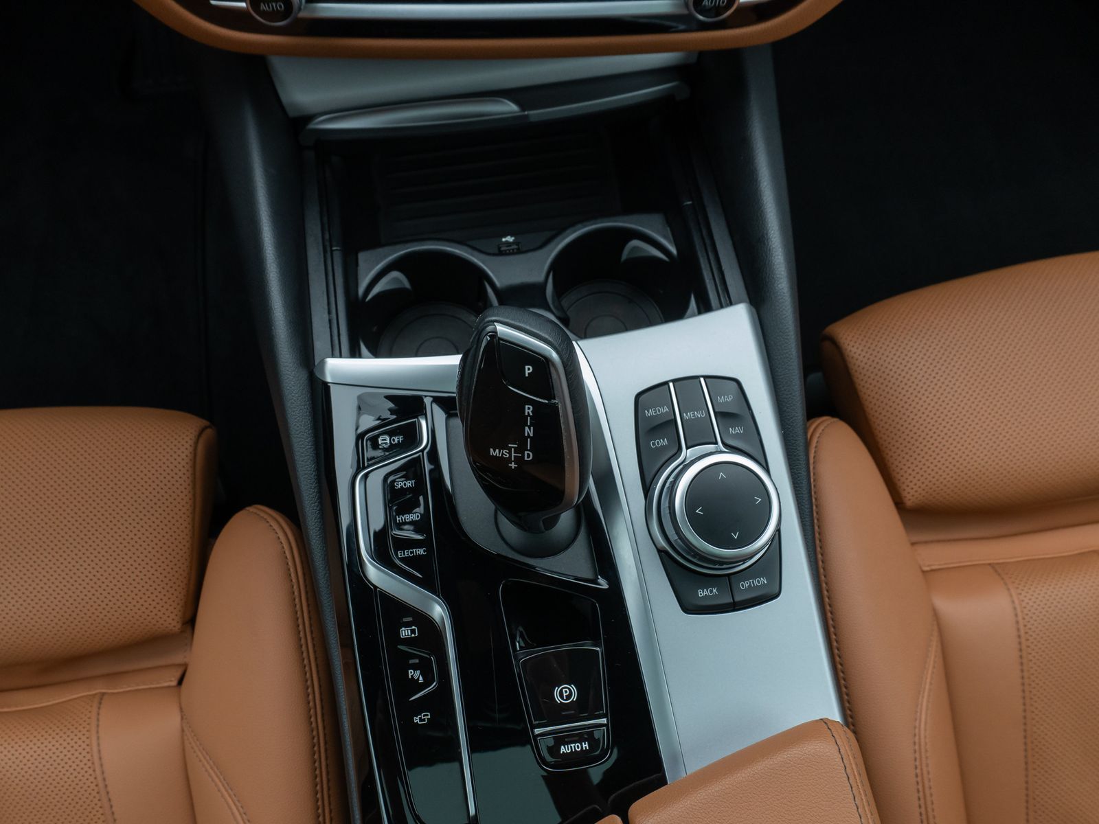 Fahrzeugabbildung BMW 530e  xD Panorama 360°Lenkrhz DAB HiFi AHK Sport