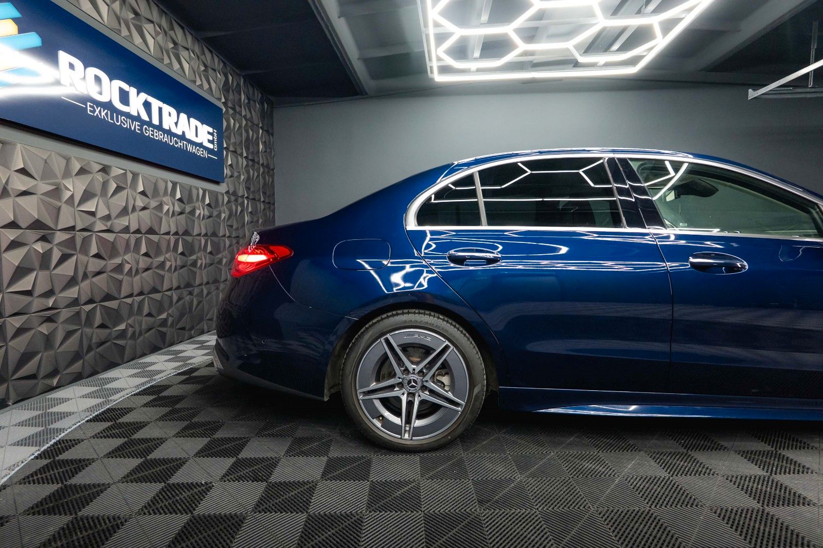 Fahrzeugabbildung Mercedes-Benz C 220d AMG Line+ | LED | ACC | DAB | Widescreen