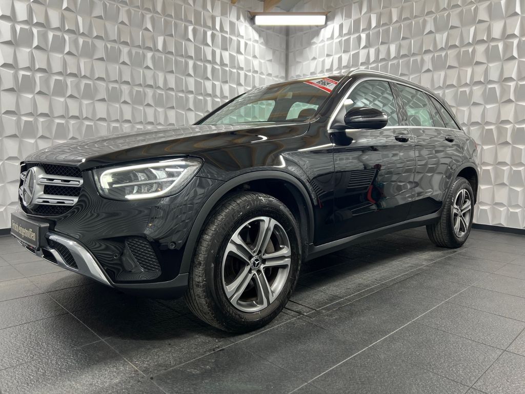 Image of Mercedes-Benz GLC 220