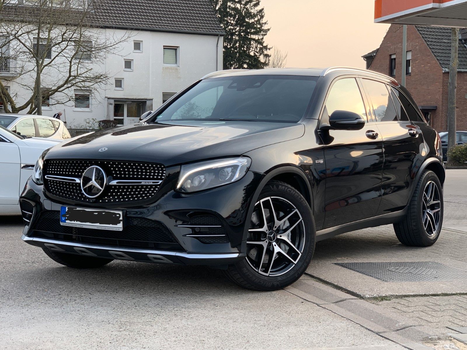 MERCEDES-BENZ GLC 43 AMG 4Matic*360°*Scheckheft*