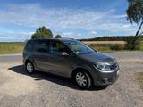 Volkswagen Touran 1.4 TSI Highline  125kW DSG - 1. Hand - Volkswagen Touran aus 2011