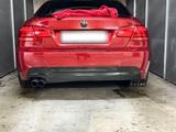 BMW E92 330 x Drive - BMW 330 mit Benzin-Antrieb: Sportwagen, Automatik
