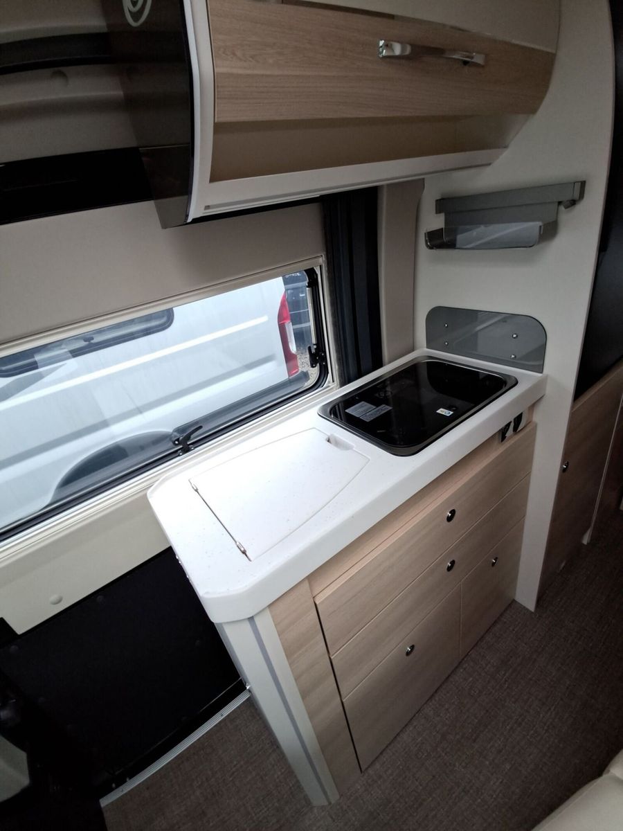 Fahrzeugabbildung Eura Mobil Van V 635 HB Markise, Mondialpaket Plus