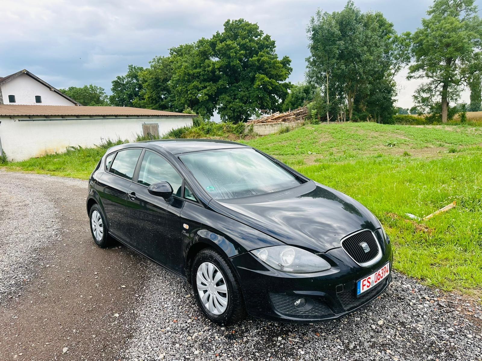 Seat Leon  BJ-2011 1,6 DIESEL KLMA TÜV-2027 EURO 5