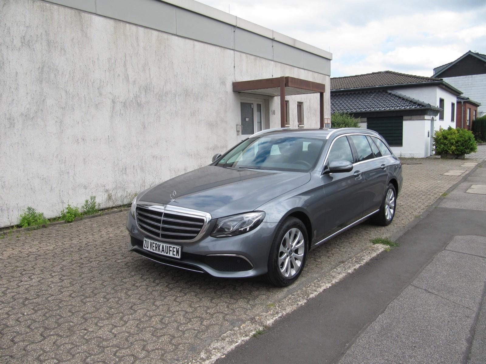Mercedes-Benz E 220 E T-Modell E 220 d 8 fach.