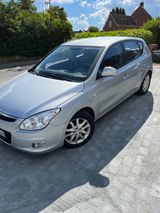 Hyundai i30 1.6 Comfort wenig KM - Hyundai i30 aus 2008
