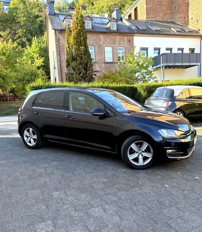 Image of Volkswagen Golf