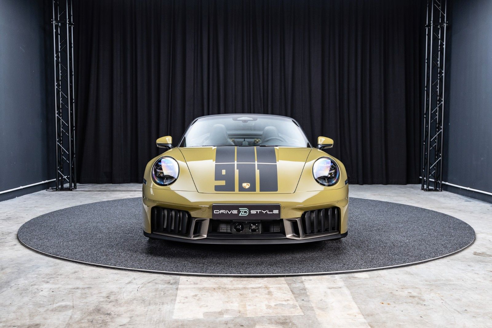 Fahrzeugabbildung Porsche 992.2 GTS Cabrio Spirit 70 + PCCB + Burmester