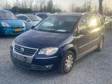 Volkswagen Touran Highline*AUTOMATIK*7SITZER*1.9TDI* - Volkswagen Touran mit Diesel-Antrieb: Kleinbus, Automatik, 1.9